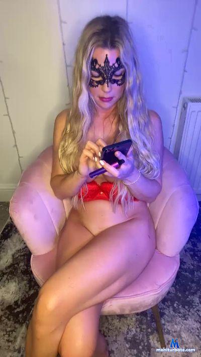 Alexie666 cam4 bisexual performer from United Kingdom of Great Britain & Northern Ireland milf 