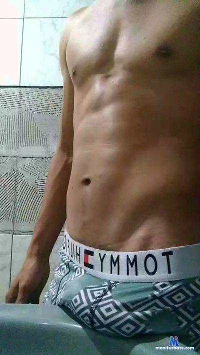 fellipe182 cam4 bisexual performer from Federative Republic of Brazil  
