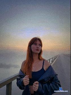 LynnaColburn cam4 live cam performer profile
