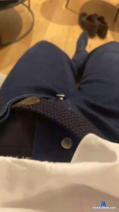 leone0023 cam4 straight performer from Republic of Italy amateur 