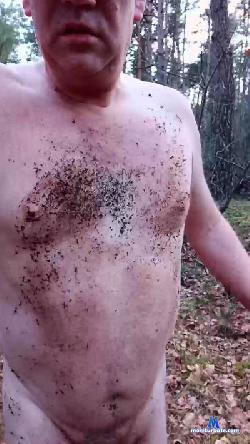 Gehorsam13 cam4 live cam performer profile