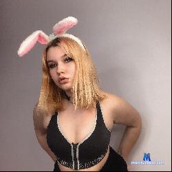 DeavelSweety cam4 live cam performer profile