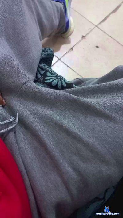 Burroloco69 cam4 bicurious performer from Argentine Republic  