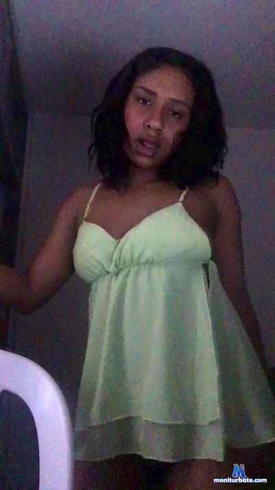 Lil_ith cam4 bicurious performer from Kingdom of Spain amateur pornstar 