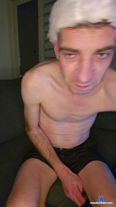 DutchFelix cam4 bisexual performer from Kingdom of the Netherlands amateur pornstar 