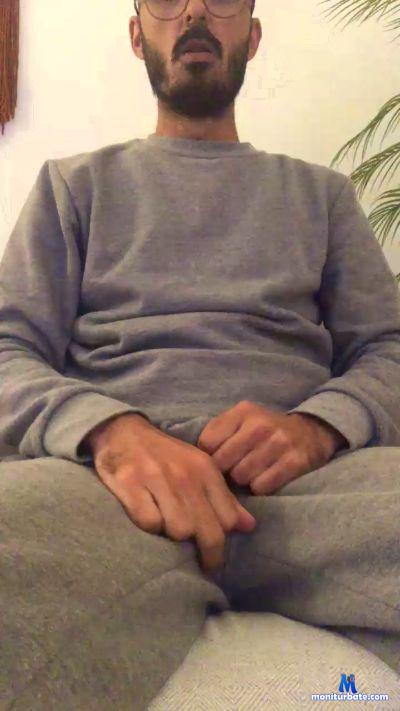 moreno_hot cam4 straight performer from Kingdom of Spain amateur 