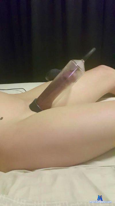 love2benaked cam4 straight performer from Kingdom of the Netherlands  