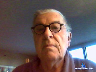 victorgrace cam4 bicurious performer from United States of America  