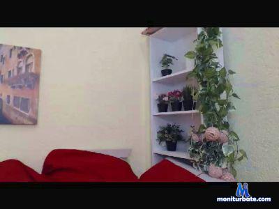 Mac_mic cam4 straight performer from Portuguese Republic  
