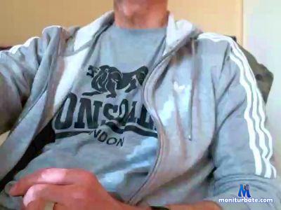 secretcoupleuk cam4 straight performer from United Kingdom of Great Britain & Northern Ireland  