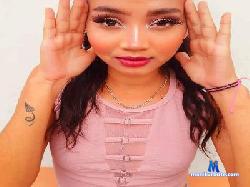 MillieyMoxxie cam4 live cam performer profile