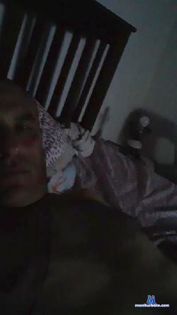 Luchon32 cam4 live cam performer profile