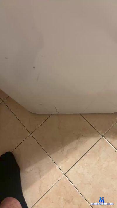 Rikii998 cam4 straight performer from Republic of Italy amateur pornstar amatoriale porno masturbation C2C smoke 