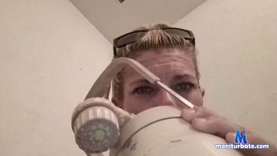 Reagan_Ryan cam4 bisexual performer from United States of America  