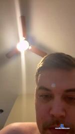 Arturavec1 cam4 livecam show performer room profile