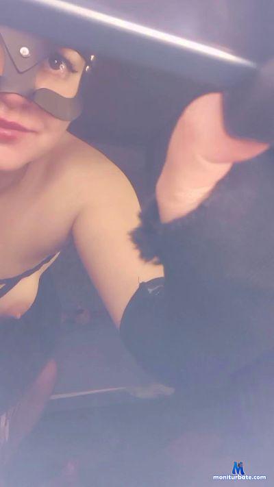 madamdepo90 cam4 bicurious performer from Russian Federation  