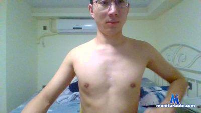 iloveoldbear cam4 bisexual performer from Montserrat  