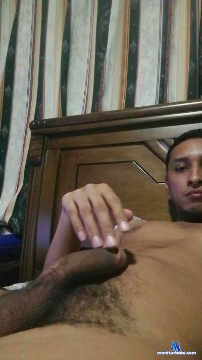 ksalsul_sexy cam4 straight performer from Federative Republic of Brazil  