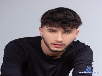 jeanpaul_cont cam4 gay performer from Republic of Colombia schoolgirl masturbation deepthroat bdsm feet cum blowjob 
