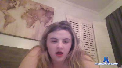 tightkitty8 cam4 bisexual performer from United States of America livetouch 