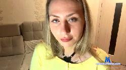 DoraDori cam4 live cam performer profile