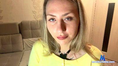 DoraDori cam4 bisexual performer from French Republic schoolgirl squirt bigass C2C striptease cute pee 