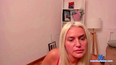 Bonnie_Blue cam4 bicurious performer from United States of America anal pussy spanking feet ass cum masturbation 