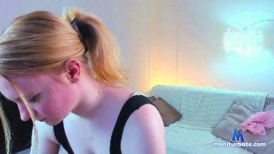 DiraDerGrey cam4 straight performer from United States of America feet masturbation fisting pee C2C 