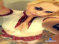 peachesncreme86 cam4 live cam performer profile