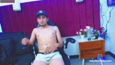 EDWAR_SCOTT cam4 bisexual performer from United States of America squirt masturbation anal ass feet milk cum 