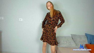 BritClar cam4 bisexual performer from United States of America  