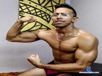 randy_Paterman_ cam4 bicurious performer from Republic of Colombia masturbation C2C feet milk armpits cum 