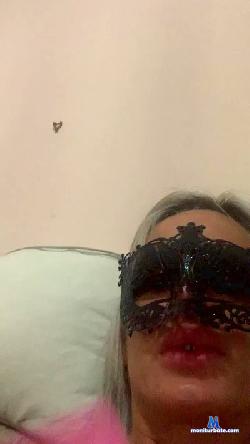 sorayaxxx83 cam4 live cam performer profile