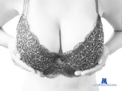curvettelicius cam4 live cam performer profile