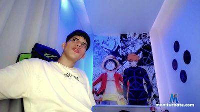 Yoseep_ cam4 bisexual performer from Republic of Colombia armpits masturbation C2C striptease cum feet spanking 