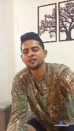 alber_hotDj cam4 livecam show performer room profile