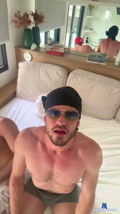 Buzzh cam4 bisexual performer from Federative Republic of Brazil  