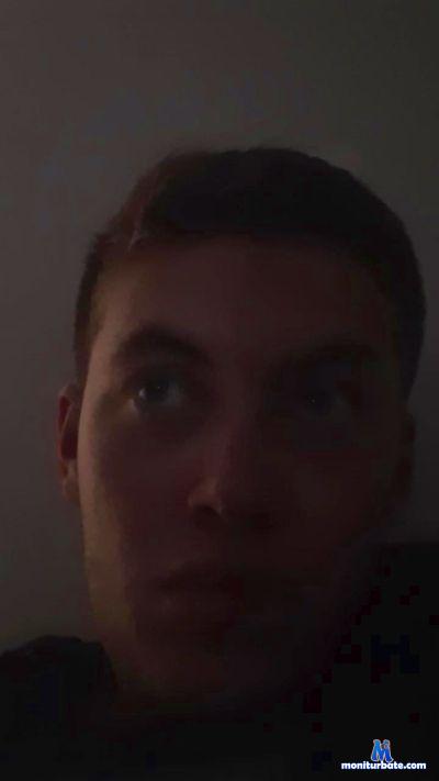Rojas95 cam4 straight performer from Argentine Republic  