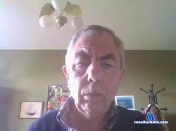 CAVALIERLYON cam4 live cam performer profile