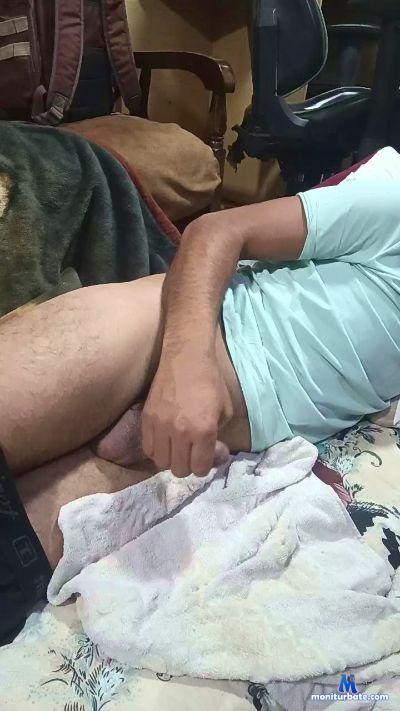 Alzir55 cam4 straight performer from United Arab Emirates  