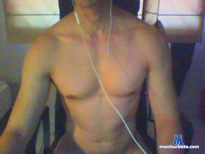 pecsandpacks cam4 gay performer from Republic of Singapore  