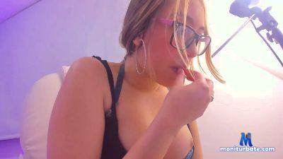 hanna_cole_ cam4 bisexual performer from Republic of Colombia squirt pee cute blowjob pussy ass feet 
