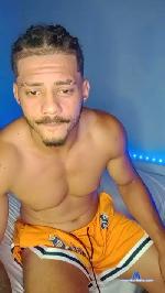 Thugr cam4 livecam show performer room profile