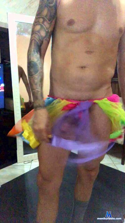 putaosfado cam4 bicurious performer from Federative Republic of Brazil  