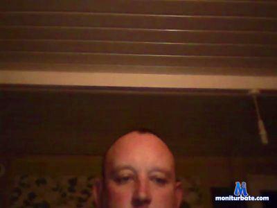 kenshell82 cam4 bisexual performer from United Kingdom of Great Britain & Northern Ireland  