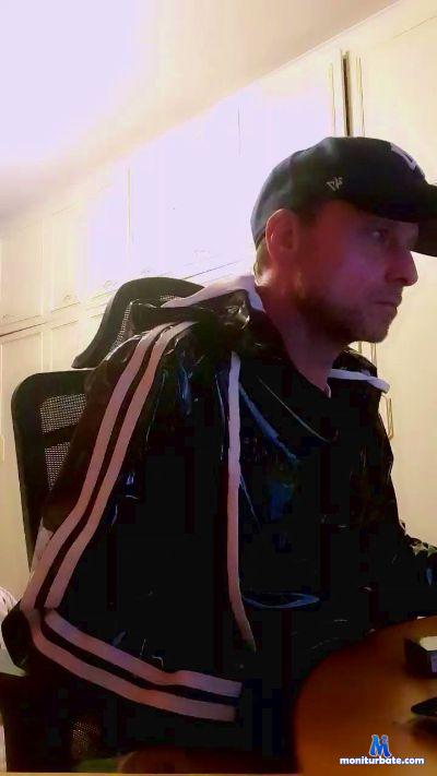 gudtymes69 cam4 bisexual performer from United Kingdom of Great Britain & Northern Ireland  
