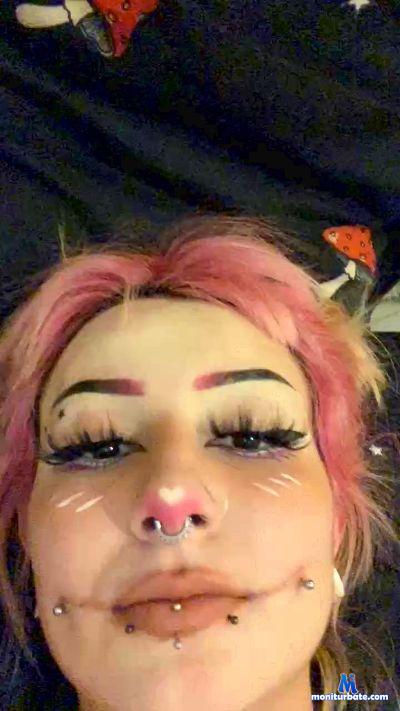 Princess_alice cam4 bisexual performer from United States of America  
