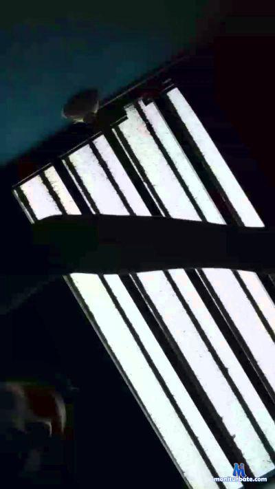 Julio20012 cam4 gay performer from Republic of Peru  