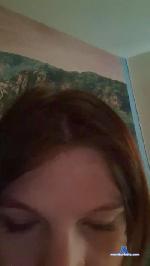 Lacurija cam4 livecam show performer room profile