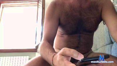 Rireci86 cam4 bisexual performer from Republic of Italy  